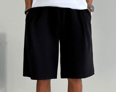 버뮤다 팬츠의 완벽한 여름 패션 선택