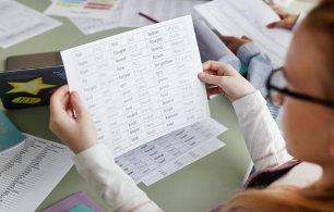 불규칙동사 노래로 외우는 모습