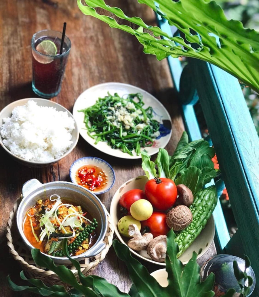 Bếp H&ecirc;n Restaurant