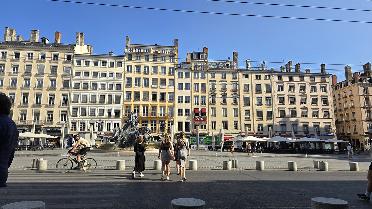 테로 광장(Place des Terreaux)