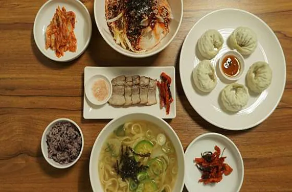 하늘을 나는 칼국수