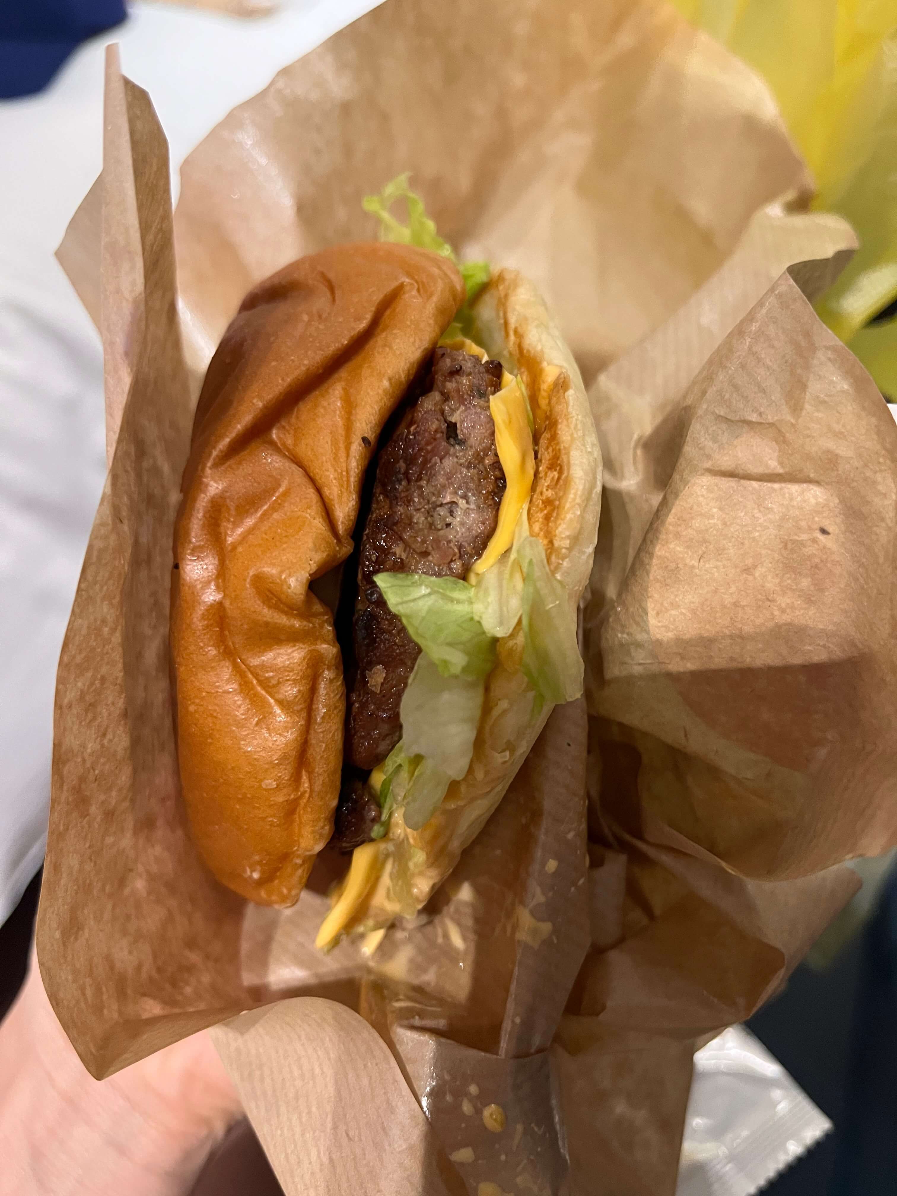 이순신 수제버거 테이크아웃전문점