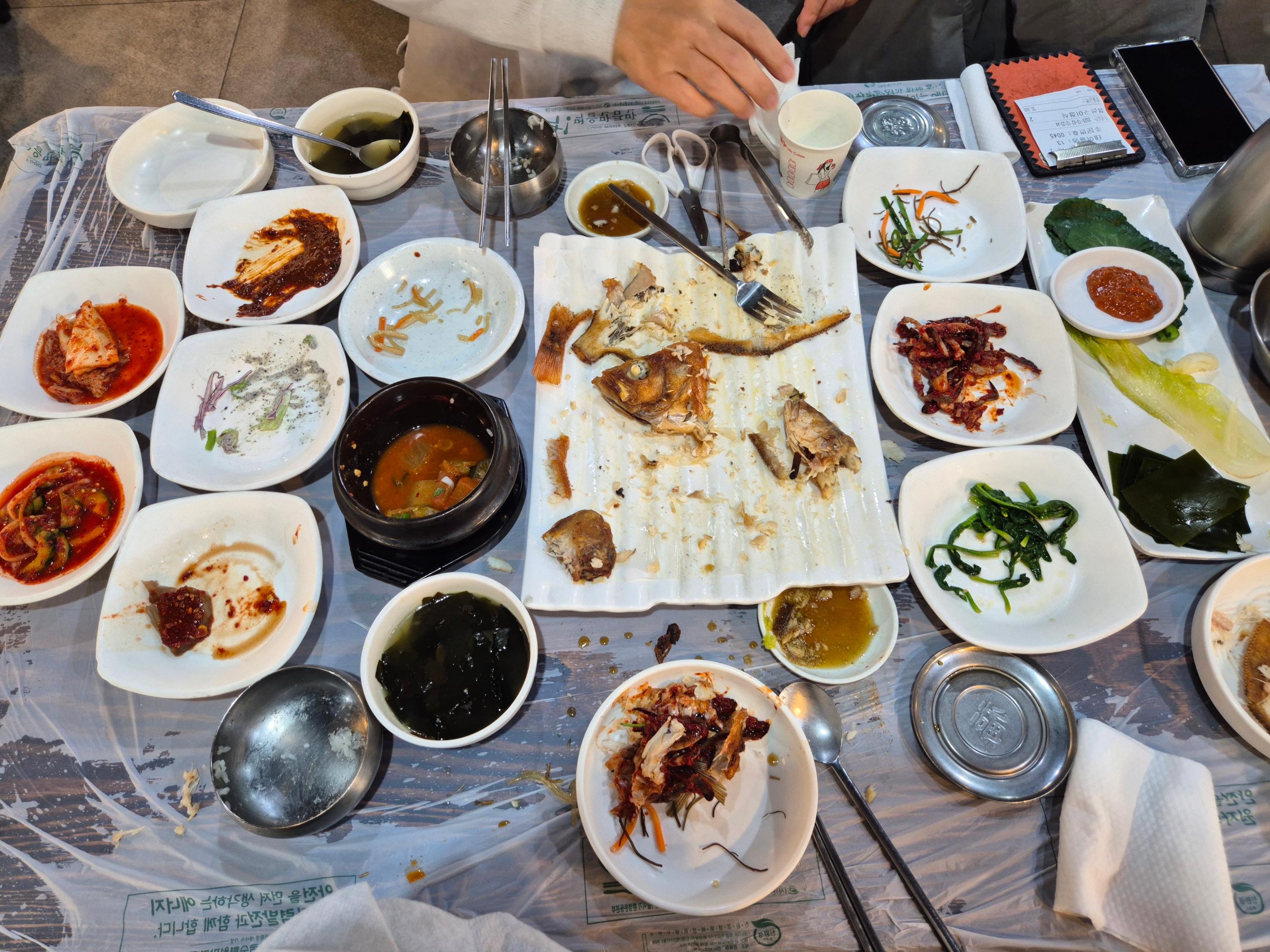 어촌 밥상의 싹쓸이