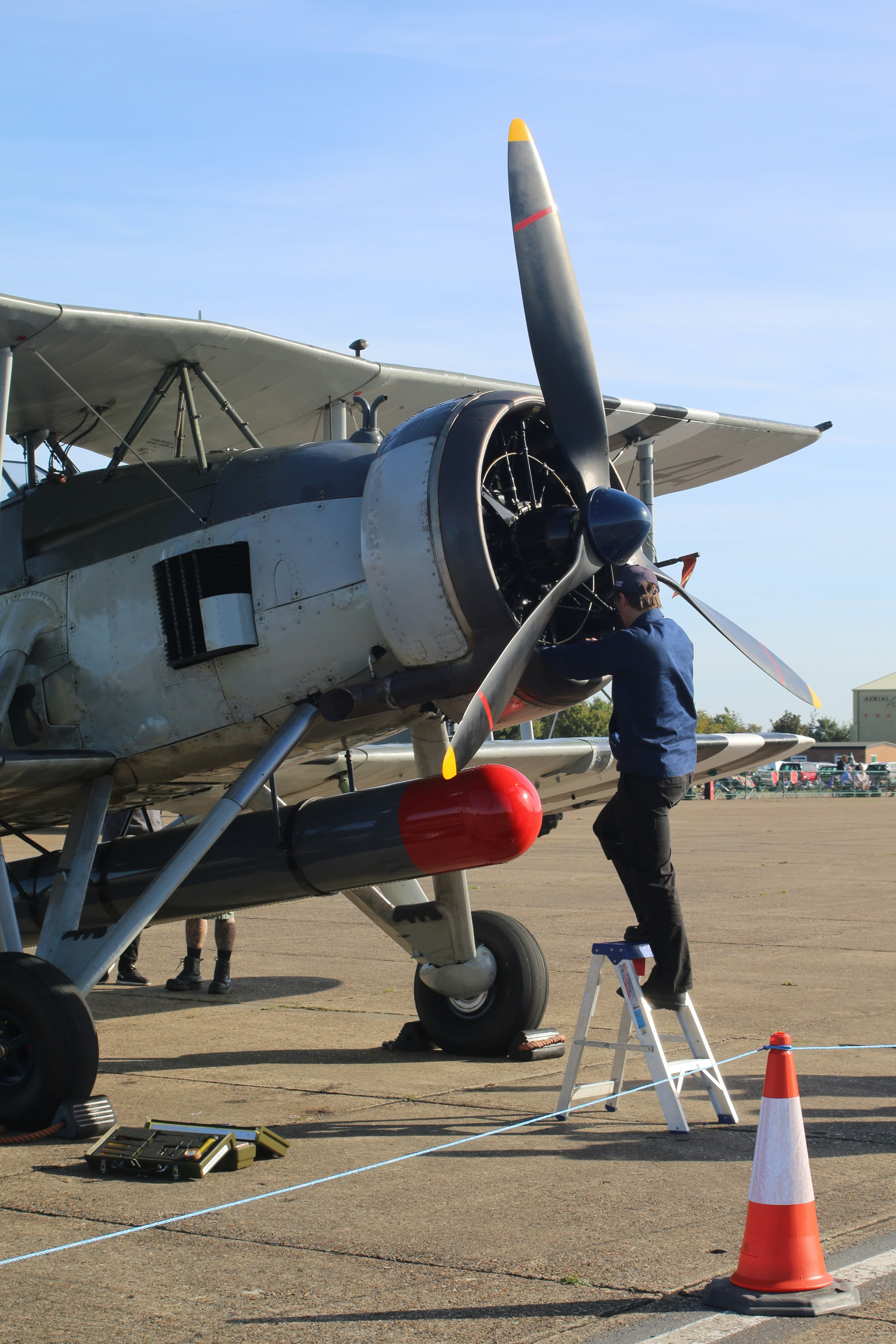 항공정비사 되는 법부터 수입, 자격, 전망까지 완벽 해설