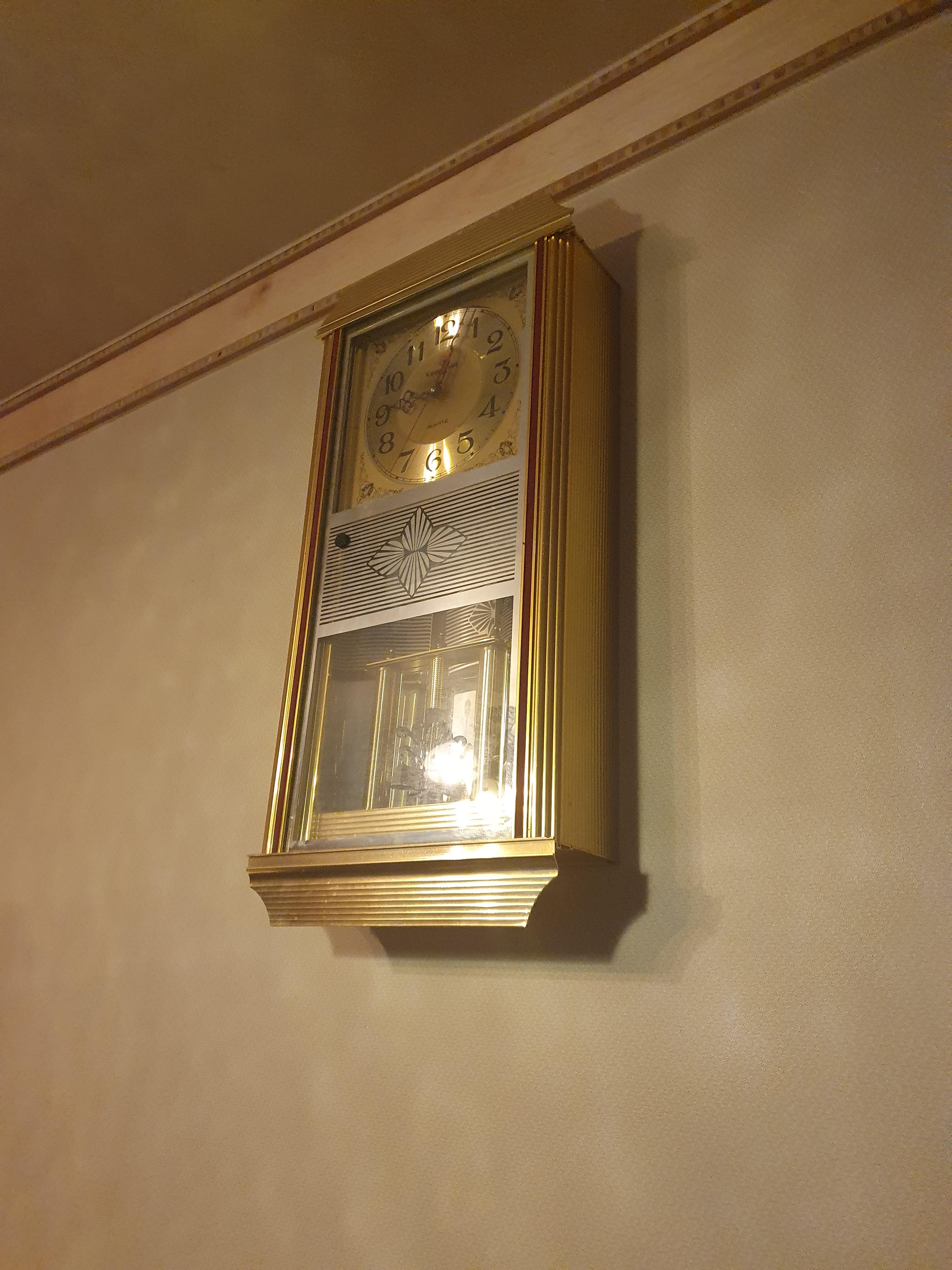 대전 갈마동 맛집 밥한톨 한식당 시계! 시간은 멈춰있음! 착각 금지! ㅎㅎㅎ