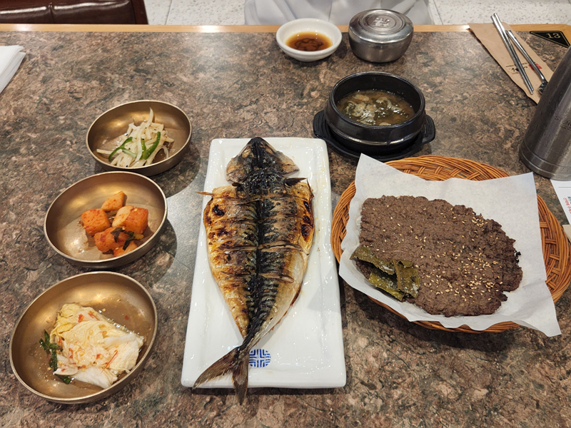 고등어구이_반상과_바싹불고기