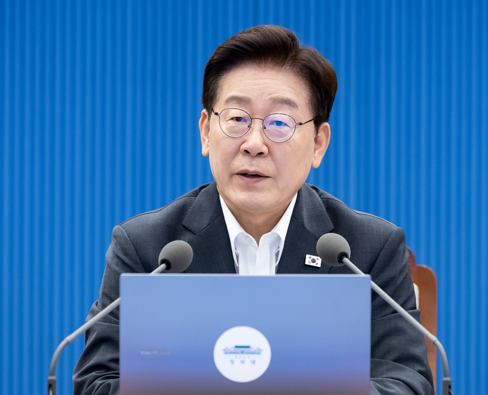 이 대통령 지지율 최저치 40% ｜부동산&middot;인사&middot;20대 지지율 하락 이유 총정리