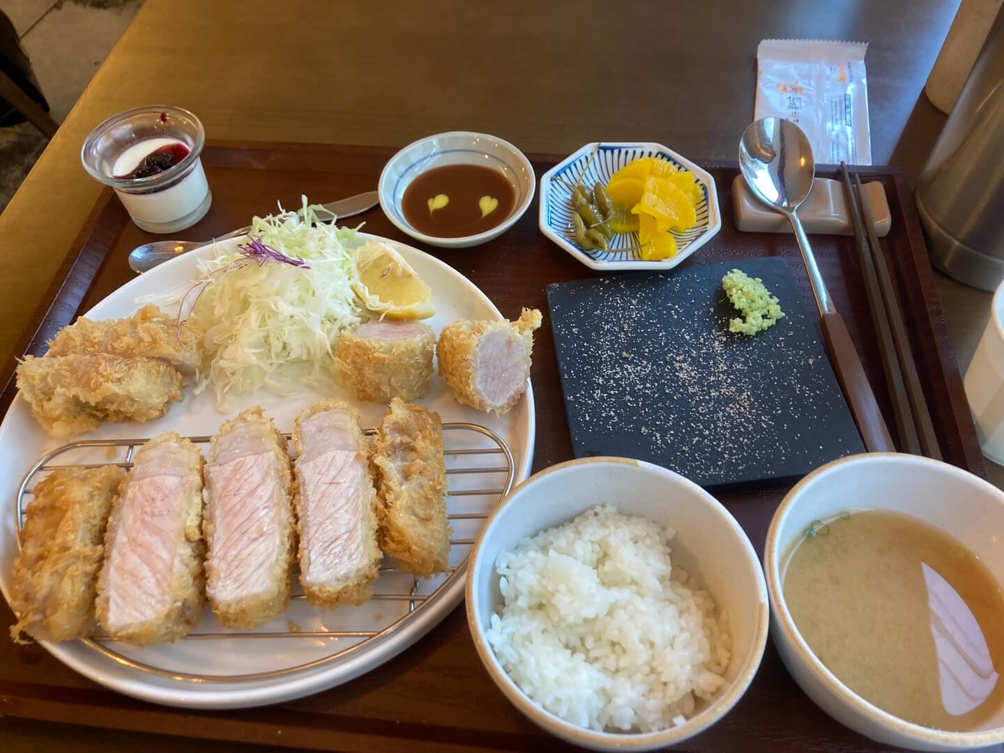 동성로 반월당 돈가스 디귿 맛집 웨이팅 