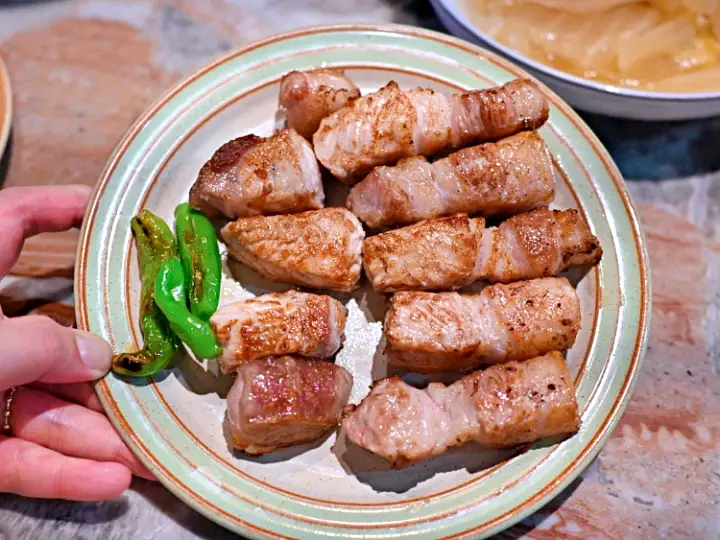 토요일은 밥이 좋아 토밥 국내산 제주 흑돼지 양념 갈비&#44; 순 메밀 평양 냉면&#44; 물냉면&#44; 비빔냉면 강남 삼성동 김종민 박명수 노사연 찐 단골 맛집 추천 토밥즈 방송정보