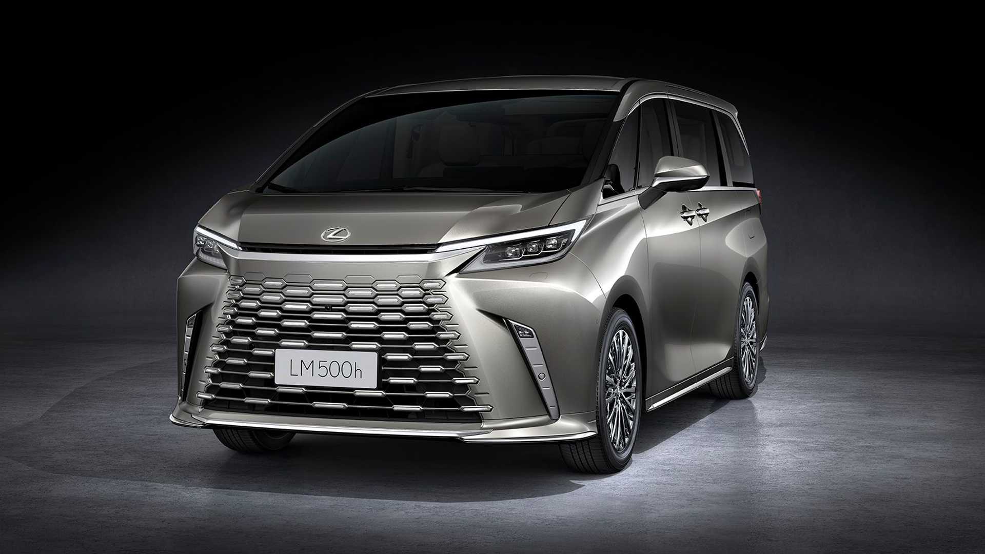 일본 프리미엄 브랜드 렉서스가 상하이 오토쇼에서 신형 하이브리드 미니밴 'LM'을 공개했다.