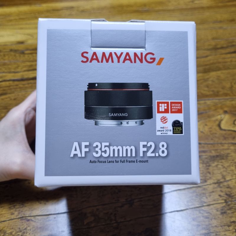 삼양-렌즈-35mm-F2.8-상자