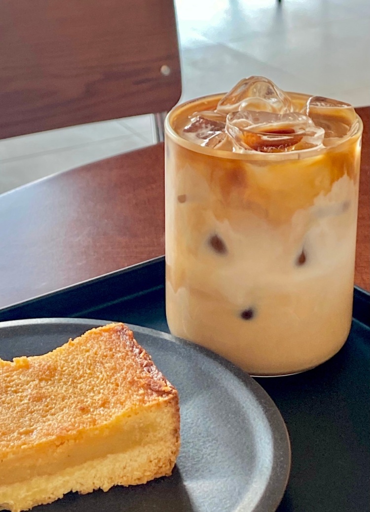 도심 속 호수길 의왕에서 맛보는 블루베리 밀크, 피치 복숭아 파인애플 에이드, 버터바 디저트 카페 맛집 추천 생방송투데이 리얼맛집 오늘방송 떴다 동네방네