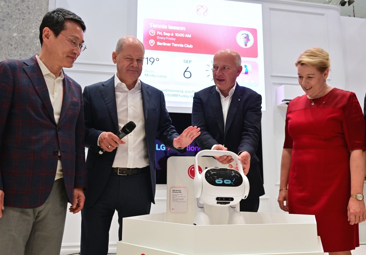 AI 기술 시연 참관