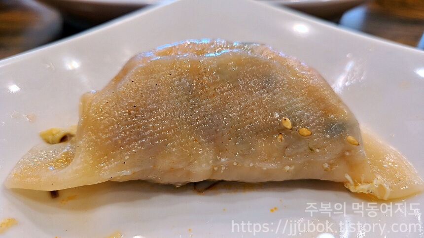 격이다른수제만두-만둣국-김치만두