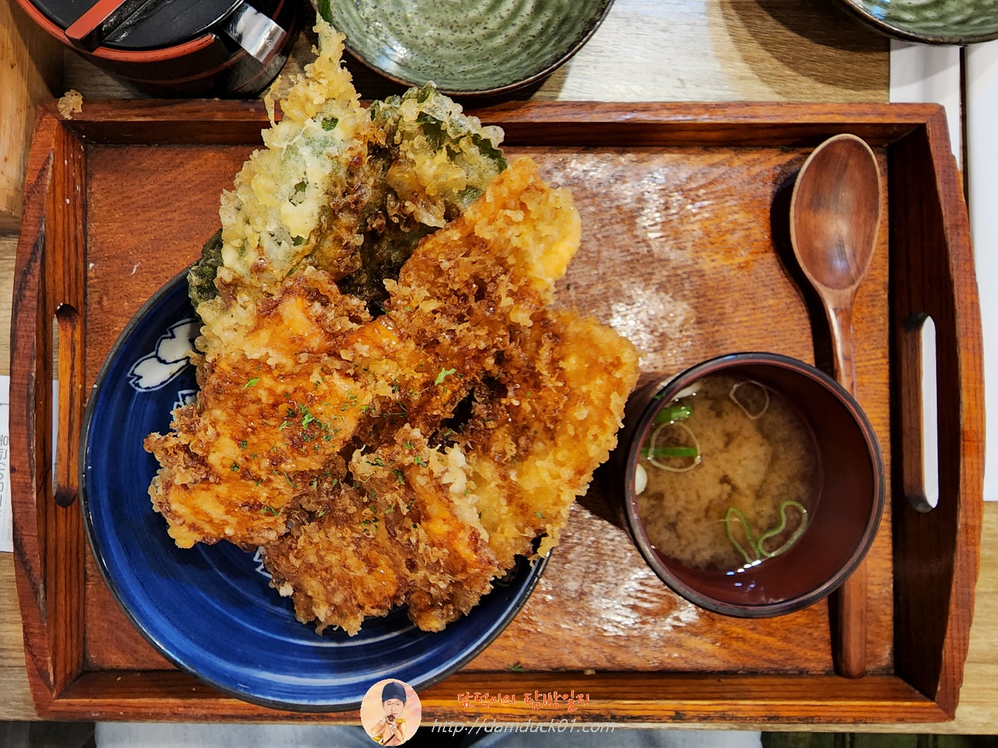 신야텐야의 이카텐동