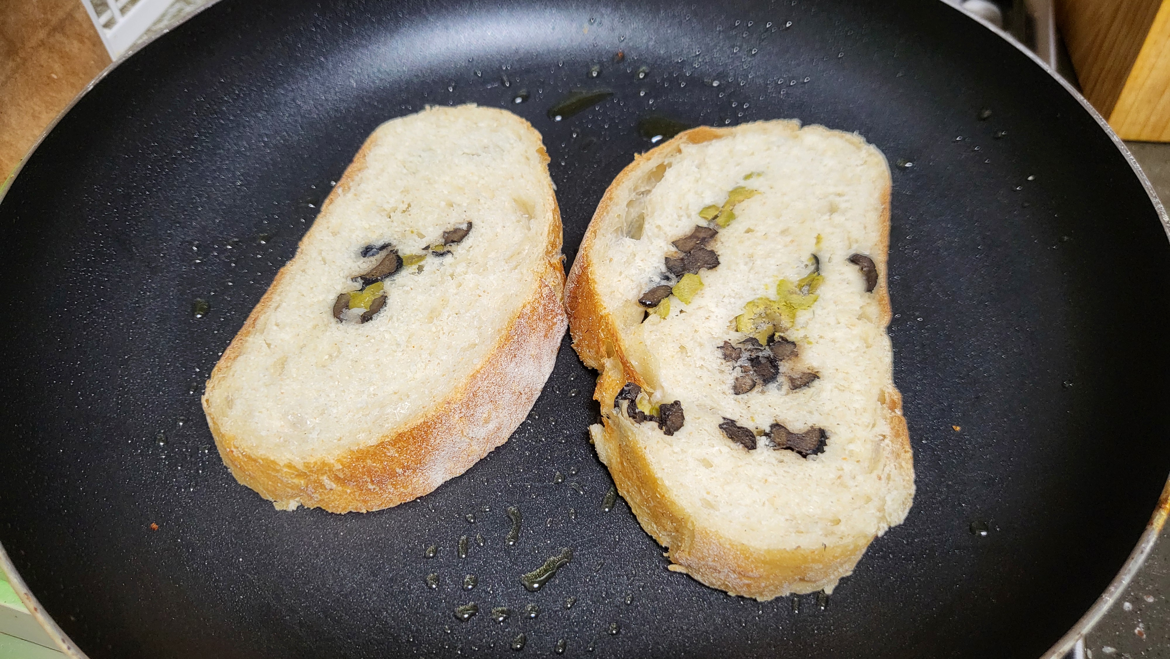 올리브 호밀깜빠뉴 샌드위치 만들기