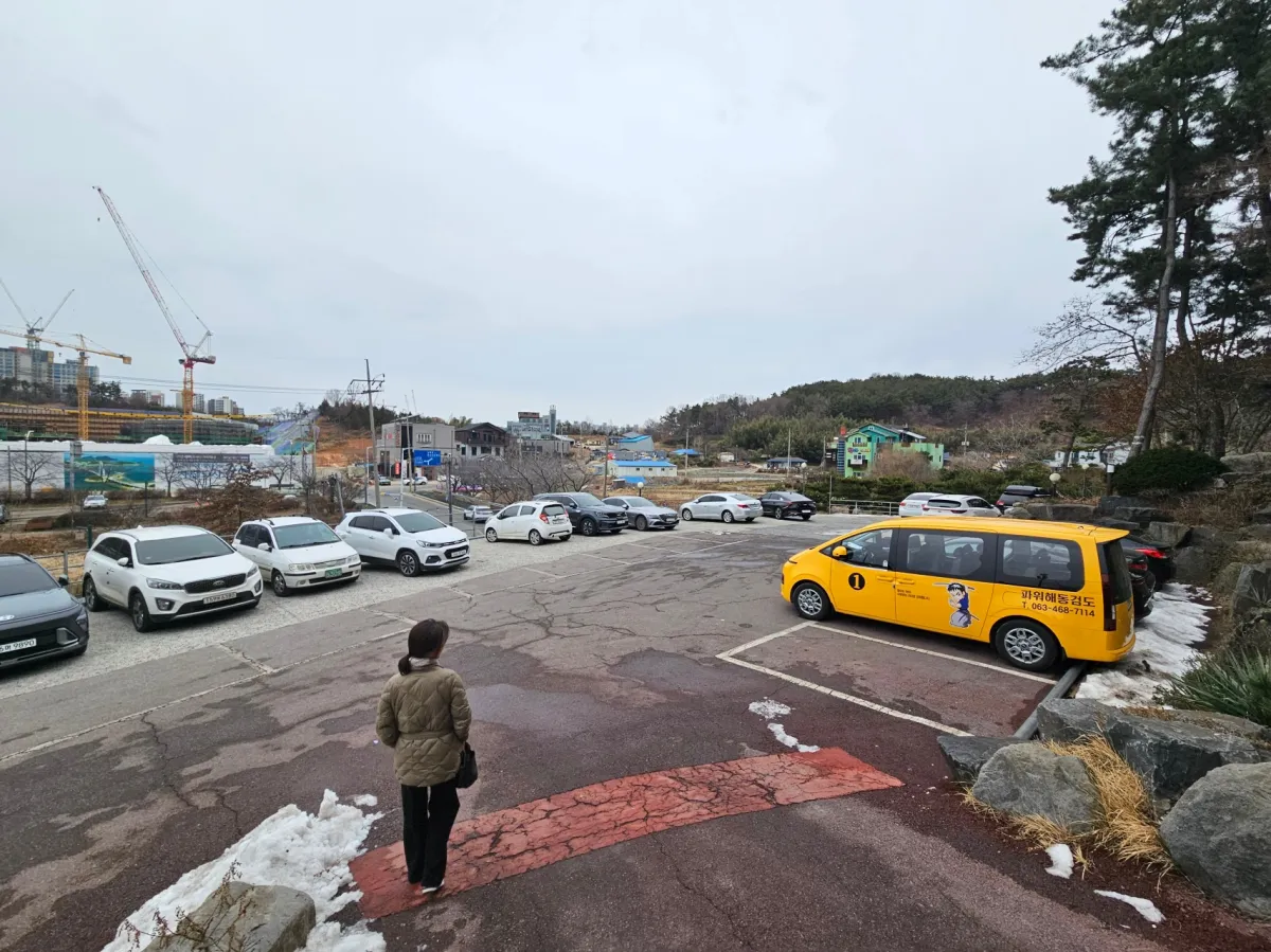 안영순-베이커리-카페-주차공간