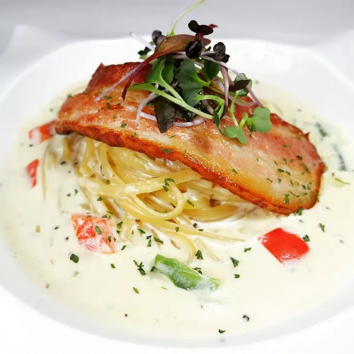 제이에스 쿡샵 - 통베이컨 크림파스타