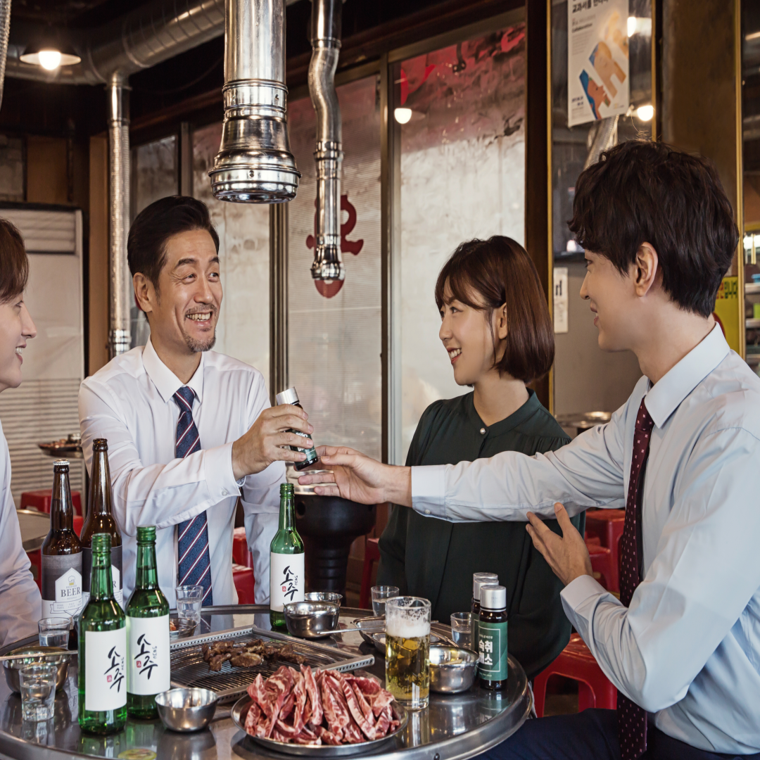 과음 다음 날 꼭 챙겨야 할 숙취 음식 (수분, 위장보호, 간 회복)