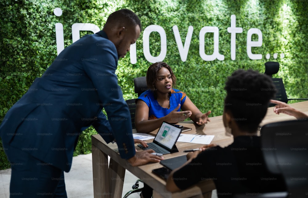 협력과 혁신 관련 이미지