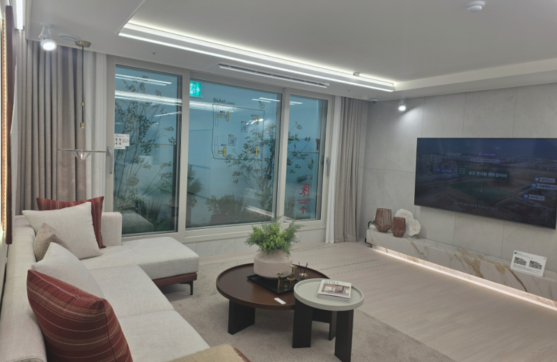 단지 인근에는 유치원, 초등학교, 중학교 부지가 예정돼 있어 향후 교육 시설 배치가 계획