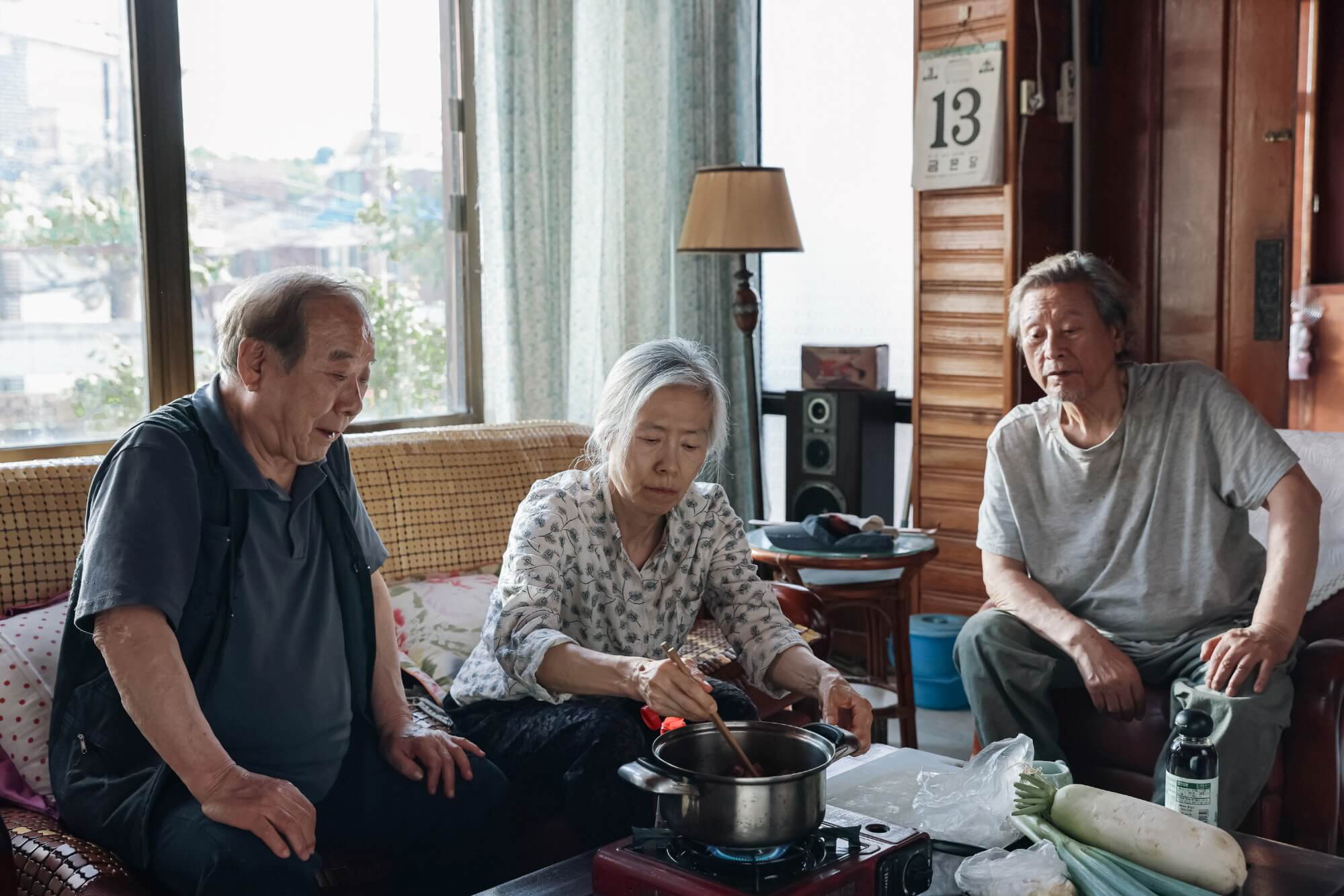 사람과 고기 영화 정보 출연진 감독 결말 손익분기점 ott