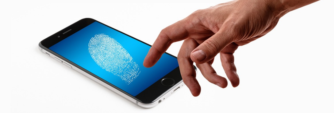 핸드폰 지문 보안 모습
