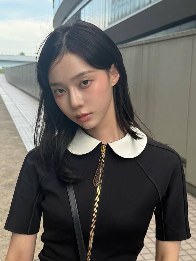 윈터·정국 열애설, 소속사 침묵 커플타투 증거사진