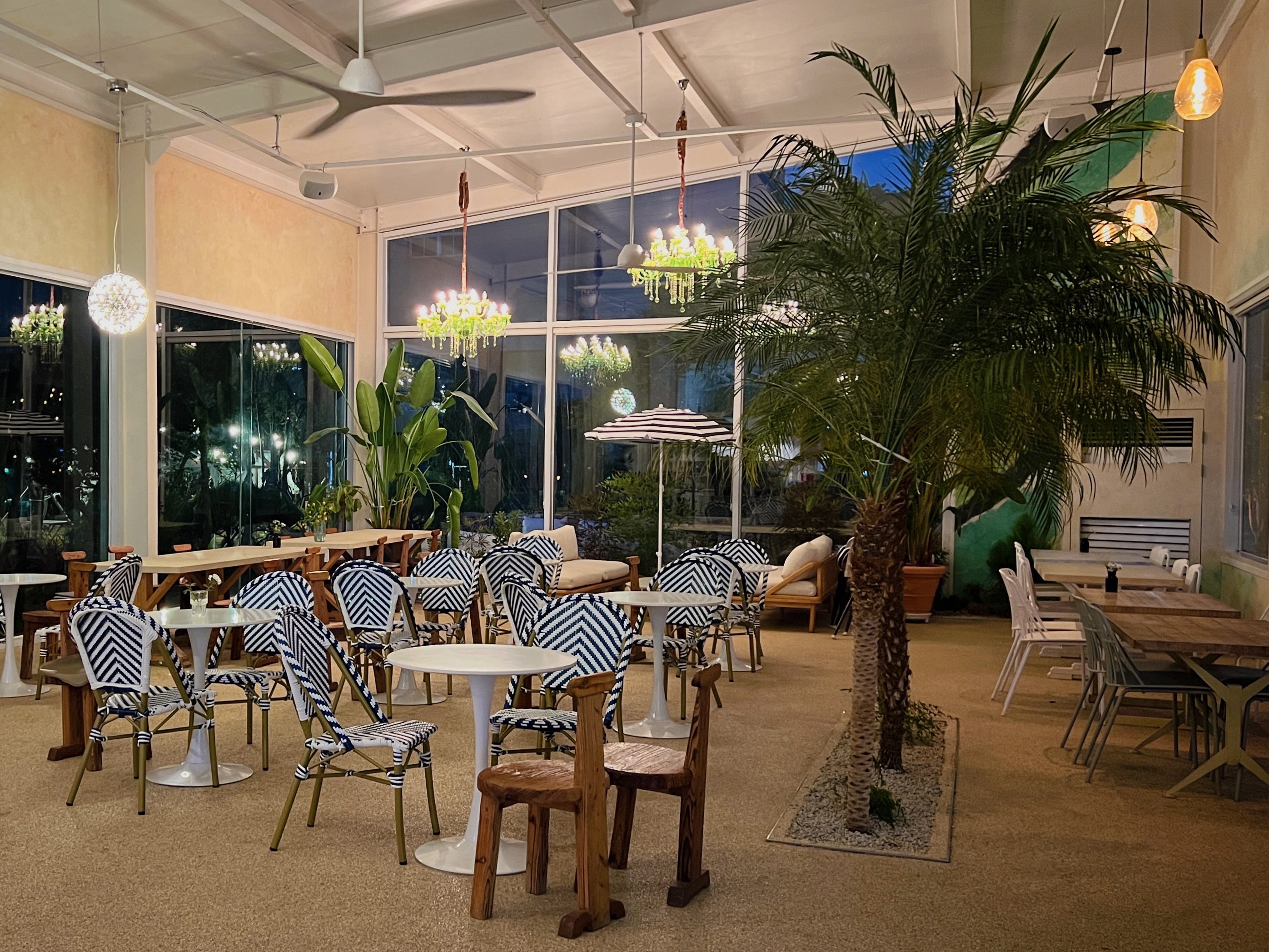 광주 대형카페 헤이블루