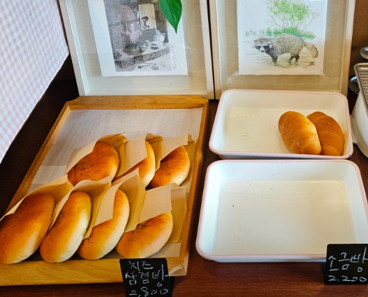 동네한바퀴 연천 북카페(부부의 서점 빵집)