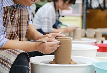 도자기 복원과 재탄생: 깨진 예술을 살리다