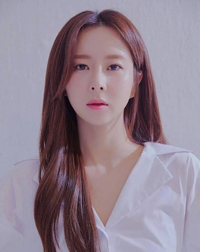 가수-은가은
