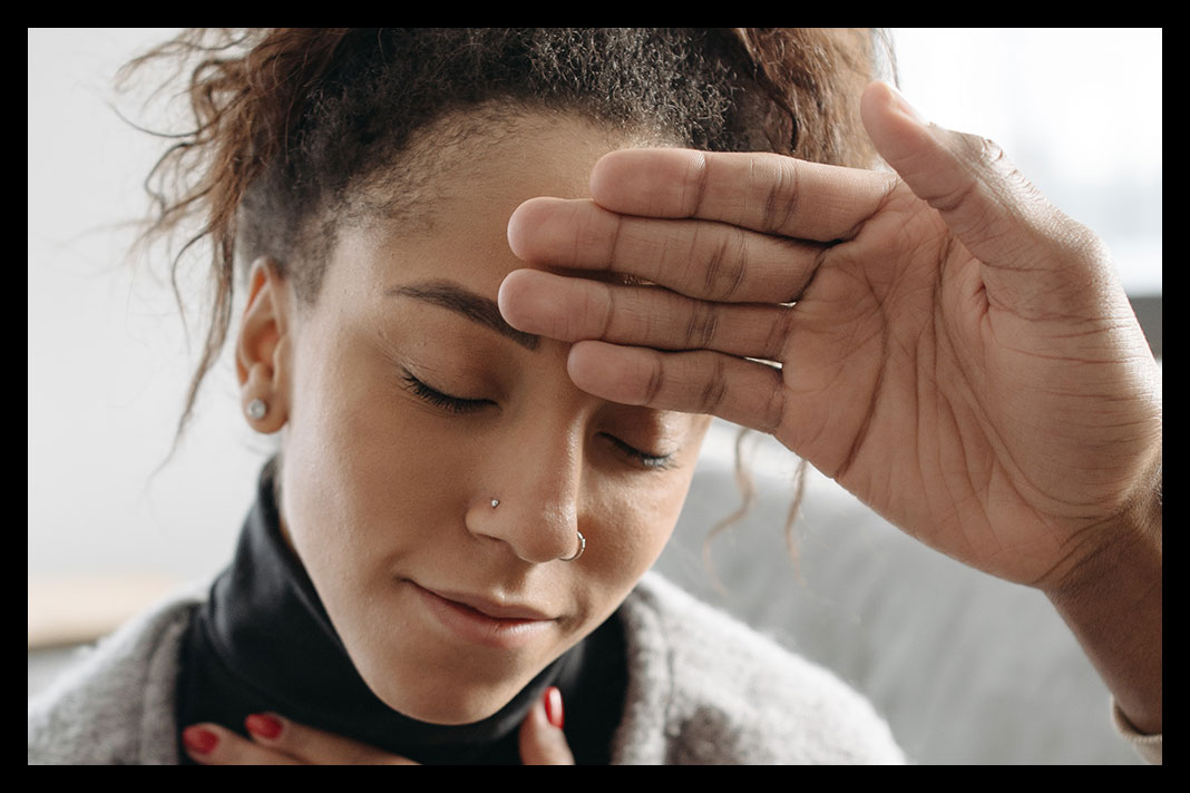 코로나_두통_어지러움_증상_1