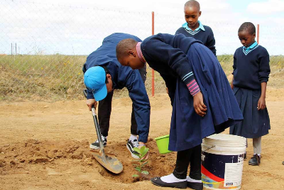 조인성과 탄자니아 아이들