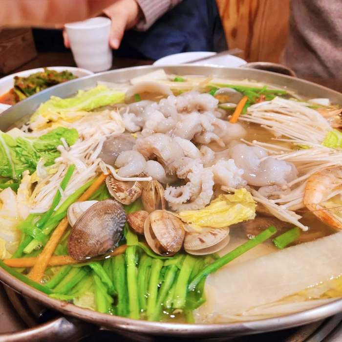 생생 정보마당 마포 공덕 산낙지 전골 낙지 철판 볶음 맛집