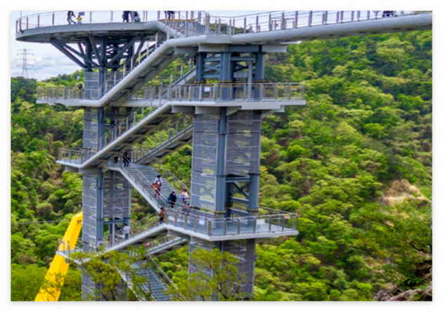 소금산 절경을 감상할 수 있는 스카이타워