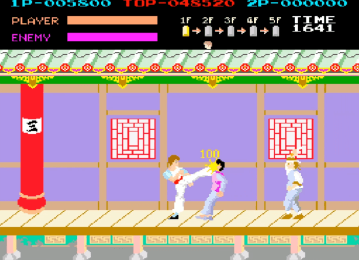 발차기-기술을-사용하여-적을-처치하고-점수를-획득하는-화면