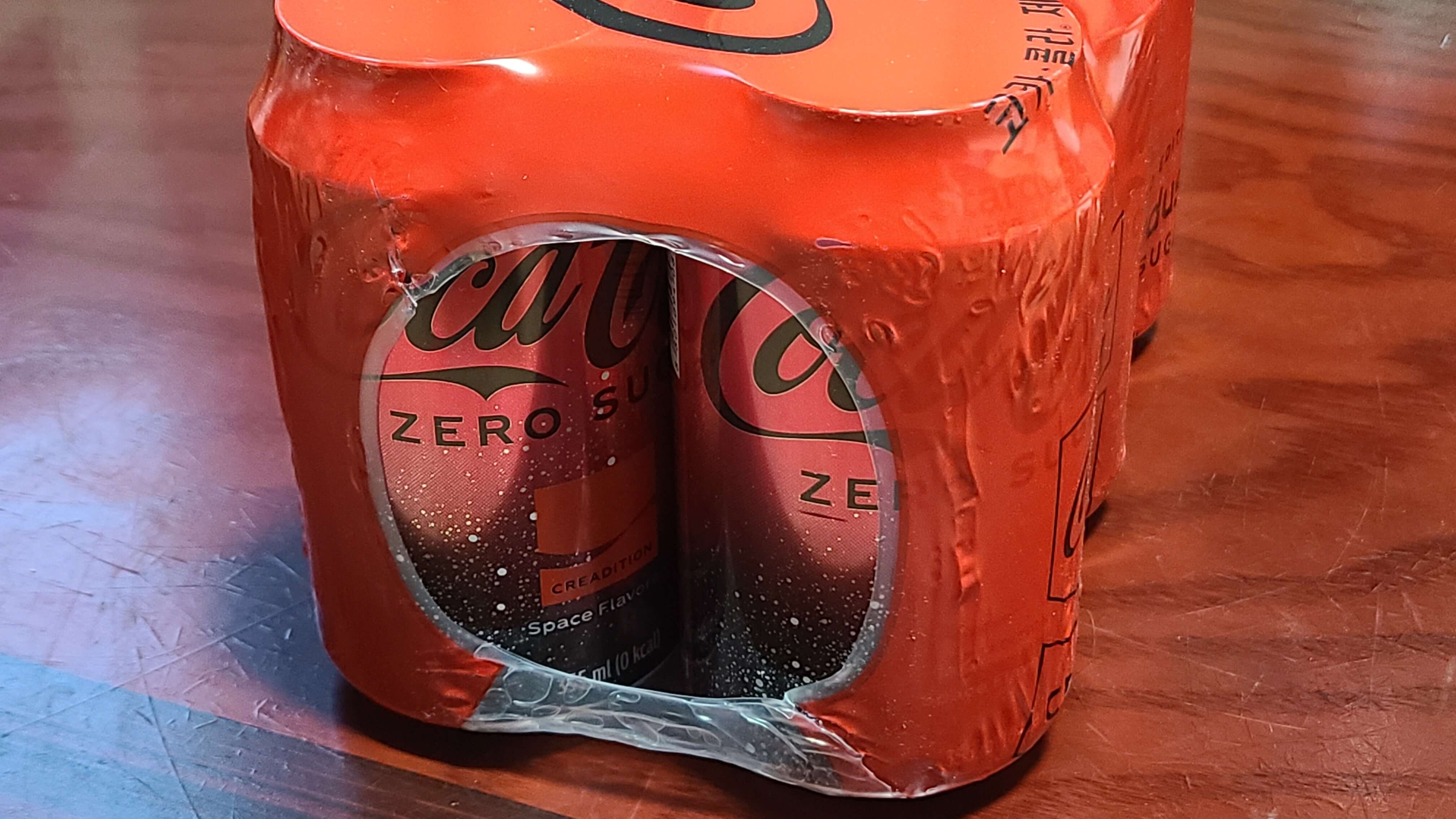 코카-콜라-스타더스트-6캔-3