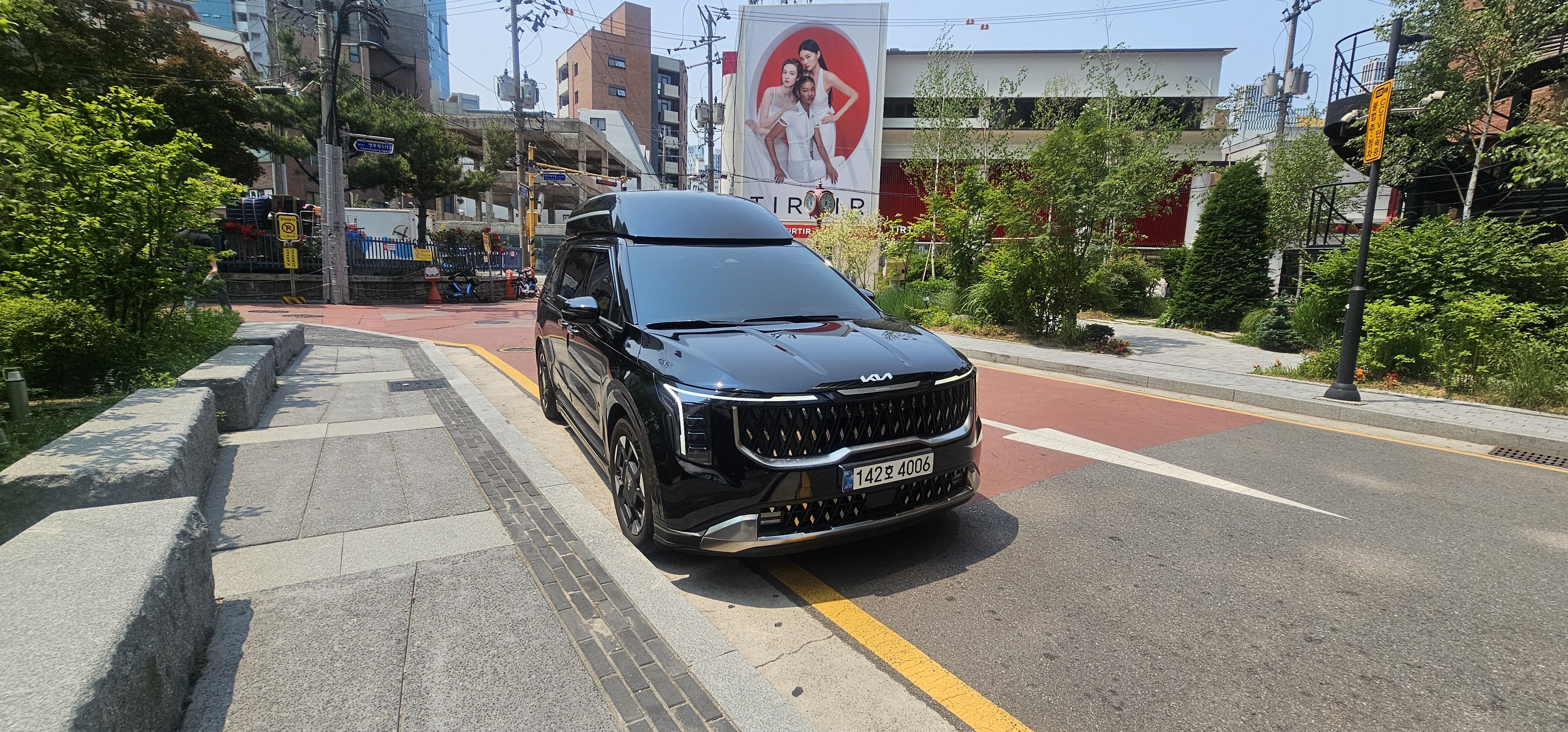 Private driver service for international travelers Seoul