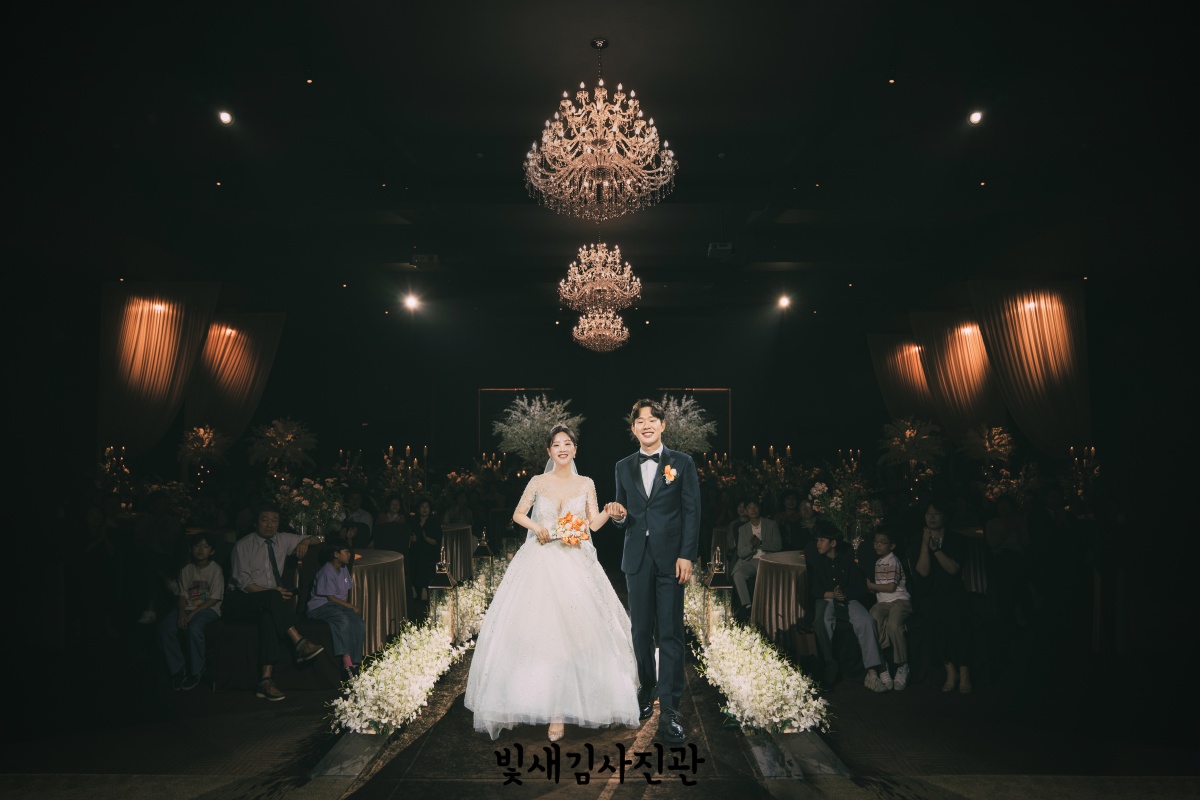 mj컨벤션 다이너스티홀 서브스냅 신랑신부 입장