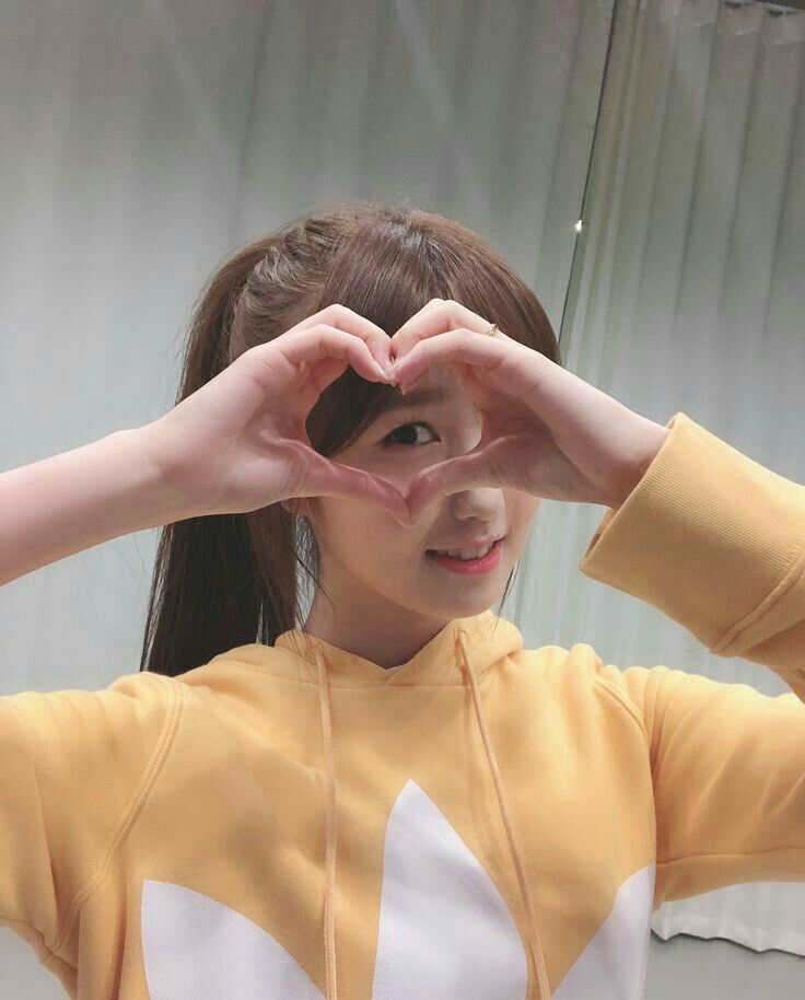 아이즈원 혼다히토미 고화질 몸매