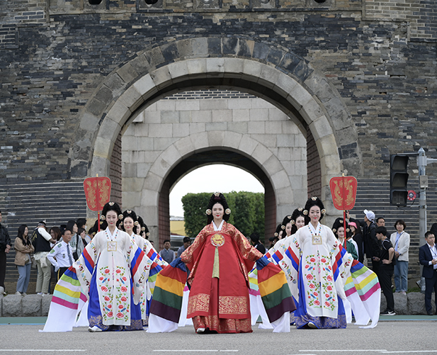 장안문 사전공연