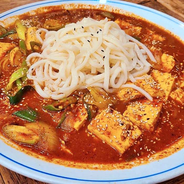 식객 허영만의 백반기행 대전 두부 두루치기 맛집