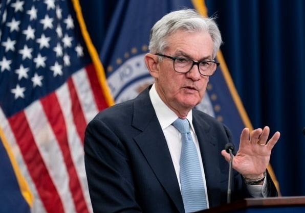 연준 관련 인물 파월 사진