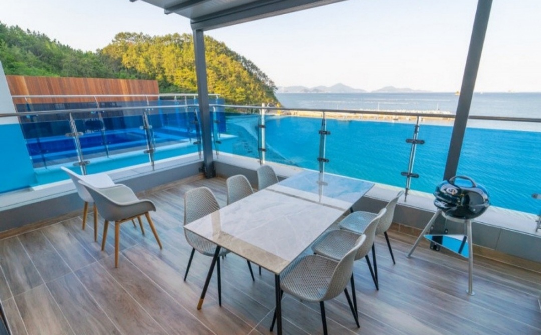 거제 지해풀빌라 401호 바베큐장