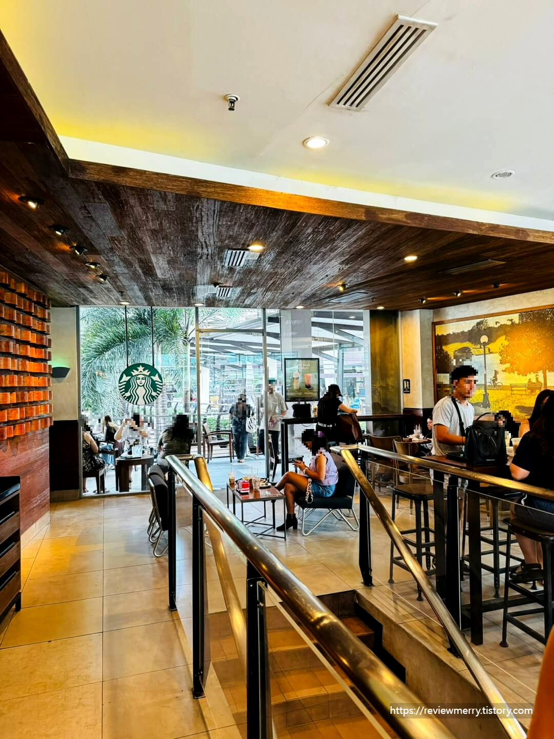 스타벅스 내부