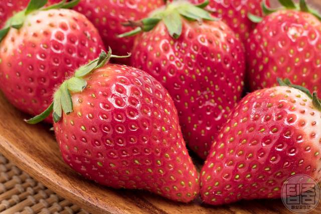 색소침착 제거 좋은 음식 딸기 체리,색소침착 레이저 후기,색소침착 자연치유