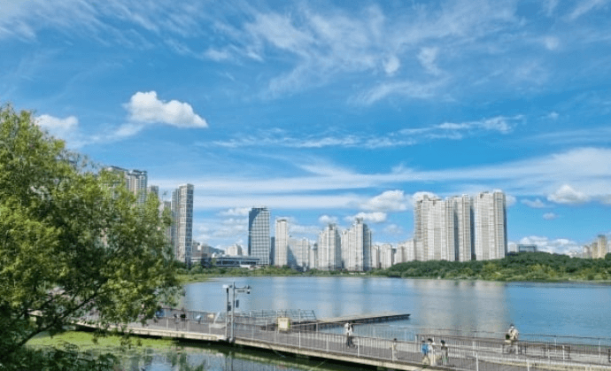 광교지구 아파트 모습