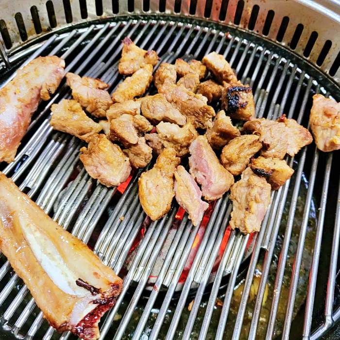 생방송 오늘저녁 대전 대흥동 중앙로역 46년 노포 돼지갈비 맛집