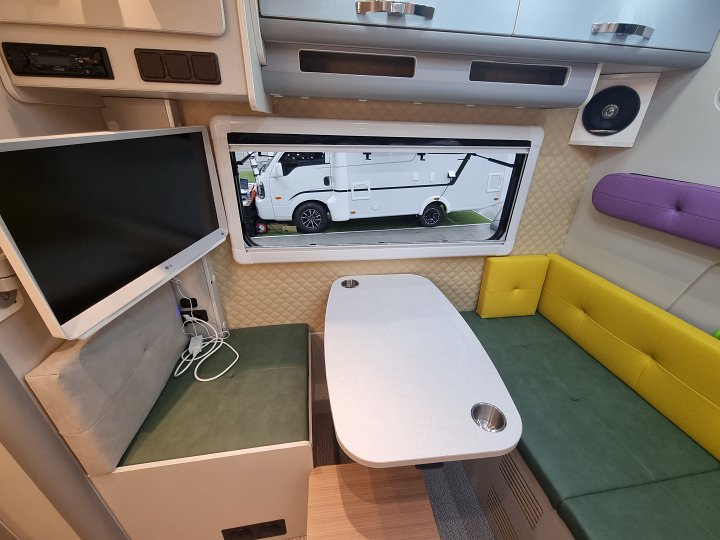 트레블라인650-캠핑카-내부